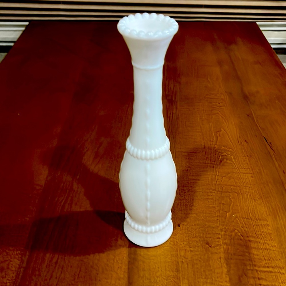 Vintage White Milk Glass Bud Vase Boopie Rim 9 1/2” Tall